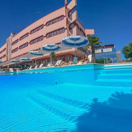 Onda Hotel Silvi Marina Εξωτερικό φωτογραφία
