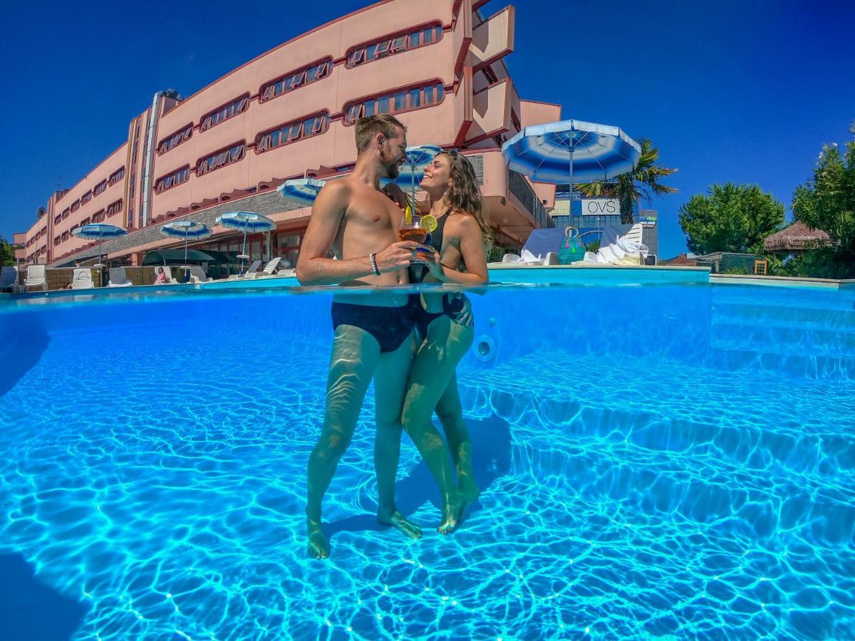 Onda Hotel Silvi Marina Εξωτερικό φωτογραφία