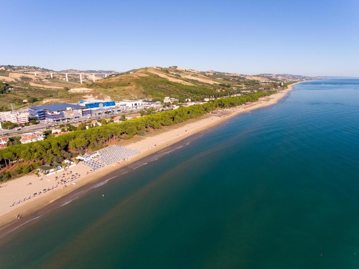 Onda Hotel Silvi Marina Εξωτερικό φωτογραφία