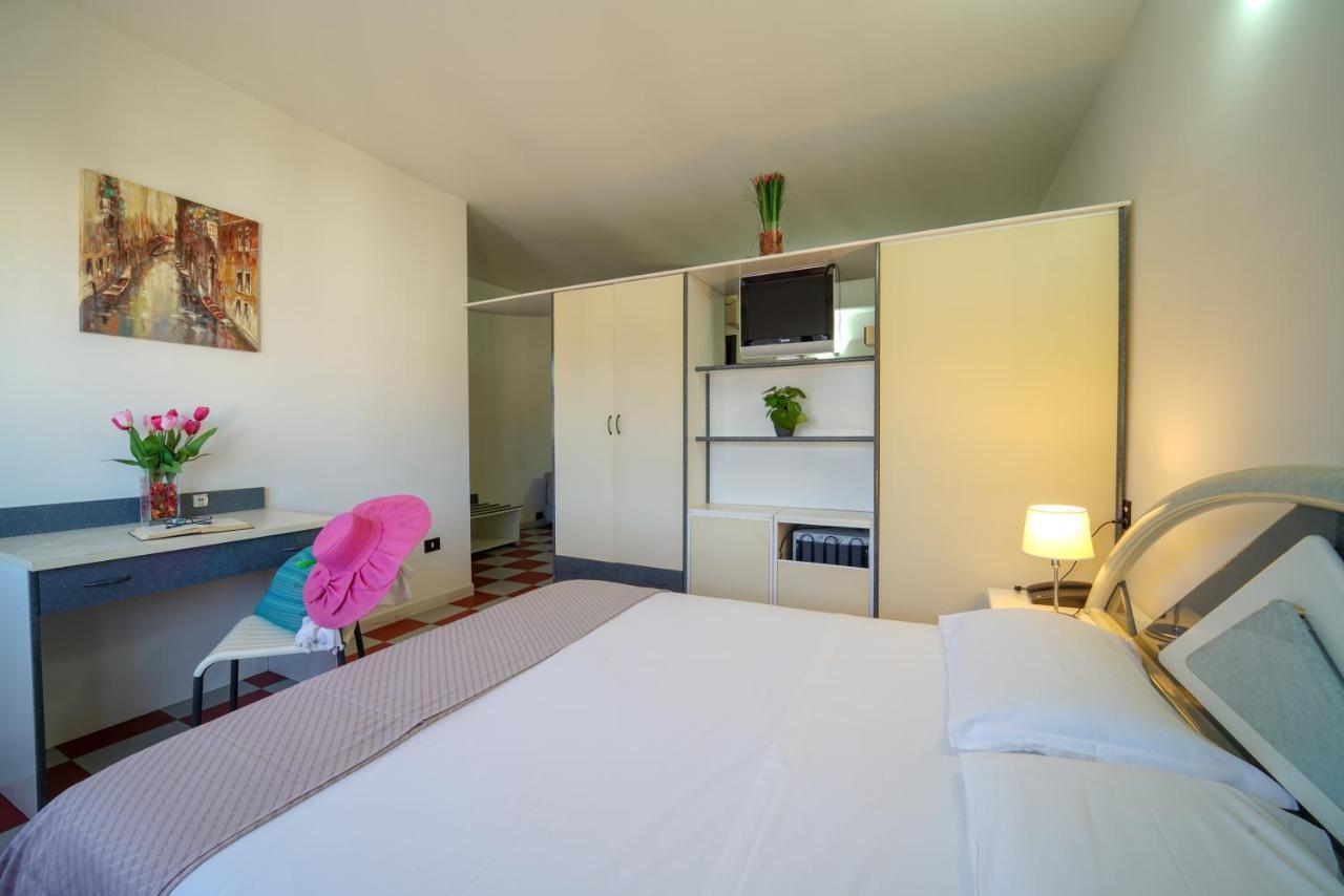 Onda Hotel Silvi Marina Εξωτερικό φωτογραφία